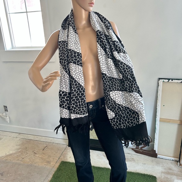 New Scarf: Rio De Janeiro, Brazil, Copacabana - Picture 5 of 12